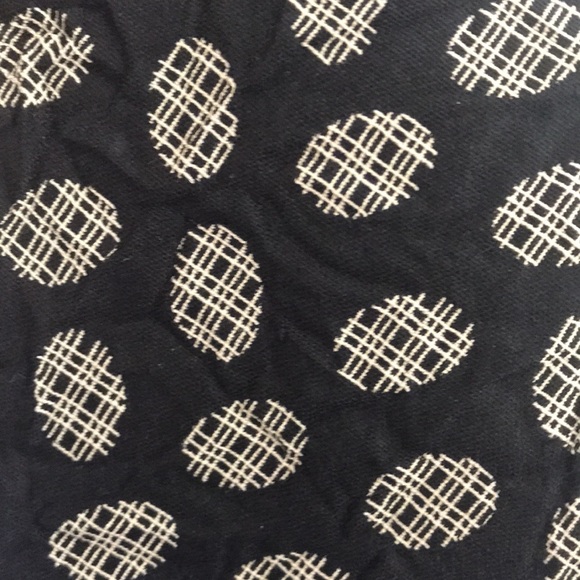 Black and white Italian 100” silk tie🌺 - Picture 3 of 5